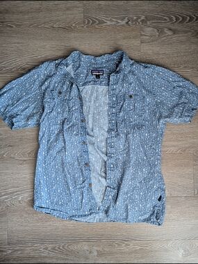 Patagonia Back Step Shirt Light Blue Short Sleeve Printed Button-Up Shirt